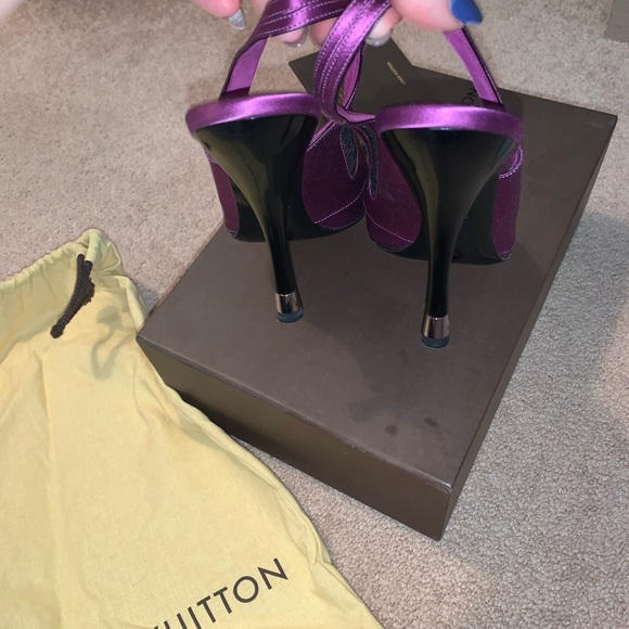 Purple satin Louis Vuitton stilettos - Picture 5 of 6